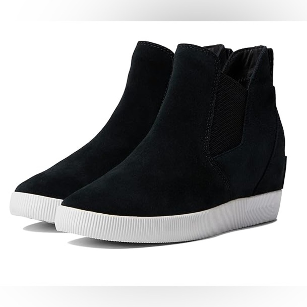 EUC Sorel Out 'N About Slip-On Wedge Boots | Size 8.5 | Black Suede Casual